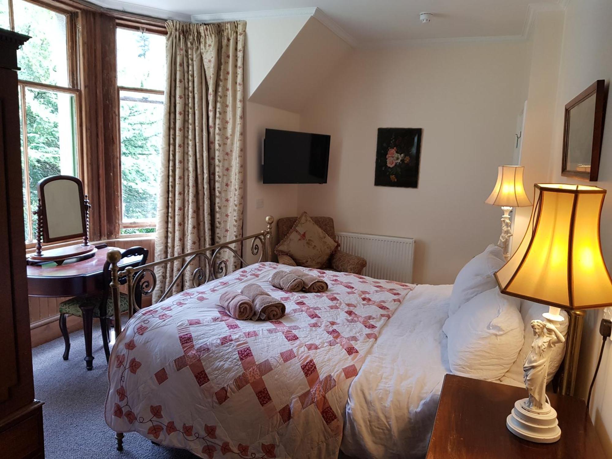 Cambus O' May Traditional Highland Hotel Ballater Oda fotoğraf